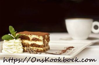 Snelle tiramisu met mascarpone en room zonder eiwit, eenvoudig recept