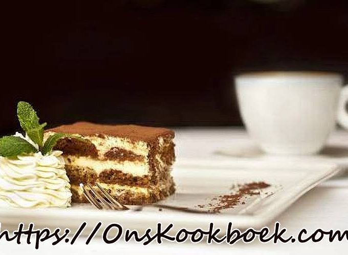 Snelle tiramisu met mascarpone en room zonder eiwit, eenvoudig recept