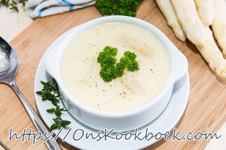 Witte Aspergeroomsoep