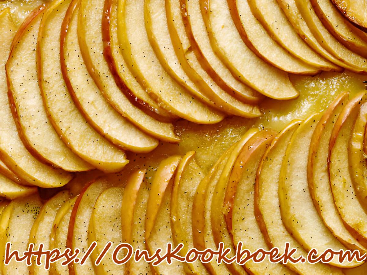 Appeltaart van Piet Huysentruyt met dunne schijfjes appel en glanzende boter-suikertopping