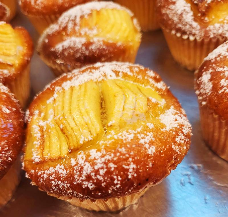 Vers gebakken appel frangipane cupcakes van Bakker Robert Boelaert